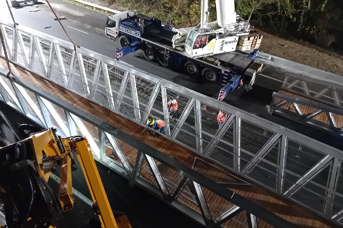 Mise en place de la passerelle